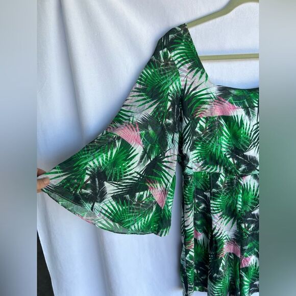 Traffic People Romper Bell Sleeves Tropical Floral Palm Leaves Print size M - Picture 4 of 7